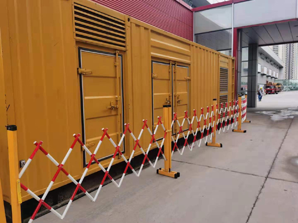 秀峰租赁发电机发电机油箱使用后要定期清除油箱底部沉淀的杂质